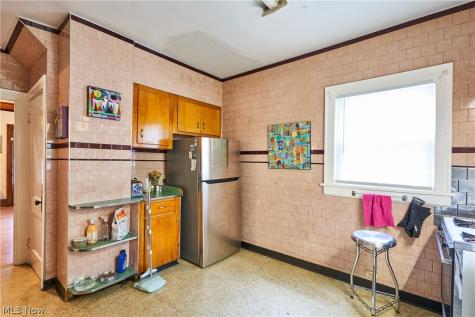 446 E Voris Street Akron OH 44311