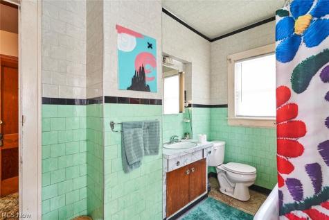 446 E Voris Street Akron OH 44311