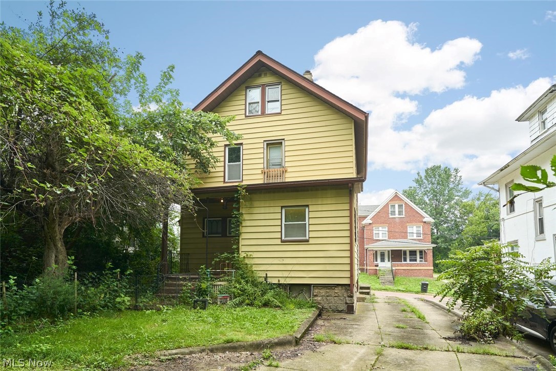 446 E Voris Street Akron OH 44311