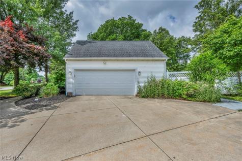 12066 Nathaniel Lane Twinsburg OH 44087