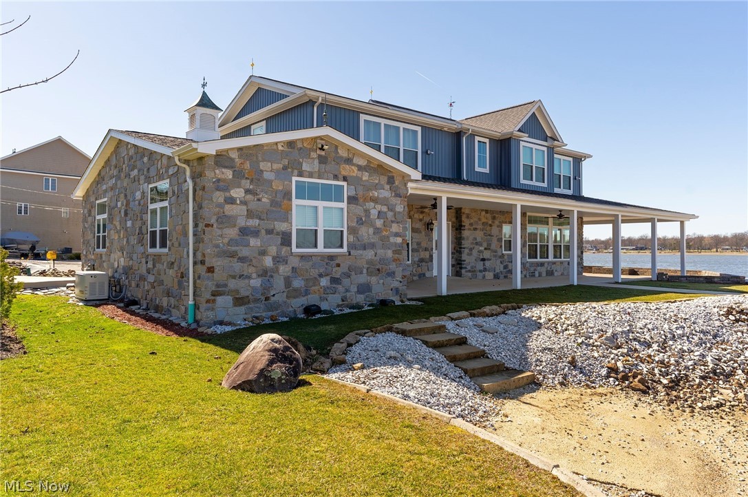 2166 NE River Road Lake Milton OH 44429