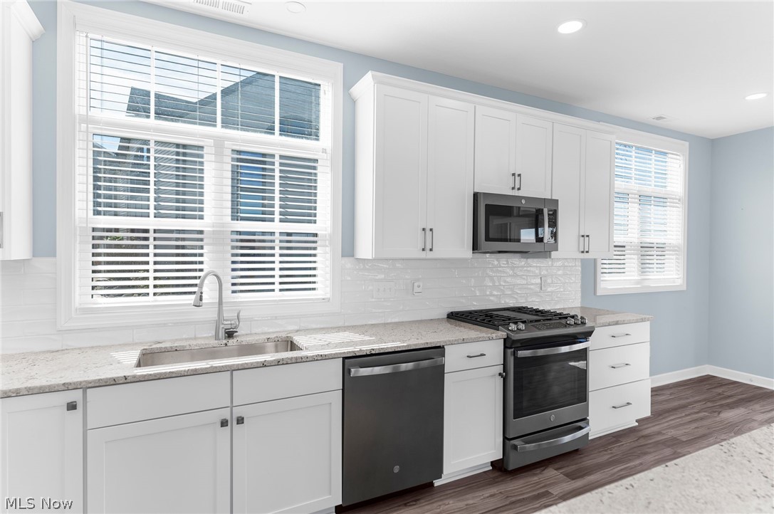 2166 NE River Road Lake Milton OH 44429