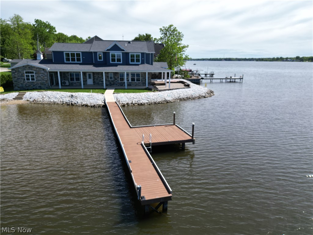 2166 NE River Road Lake Milton OH 44429