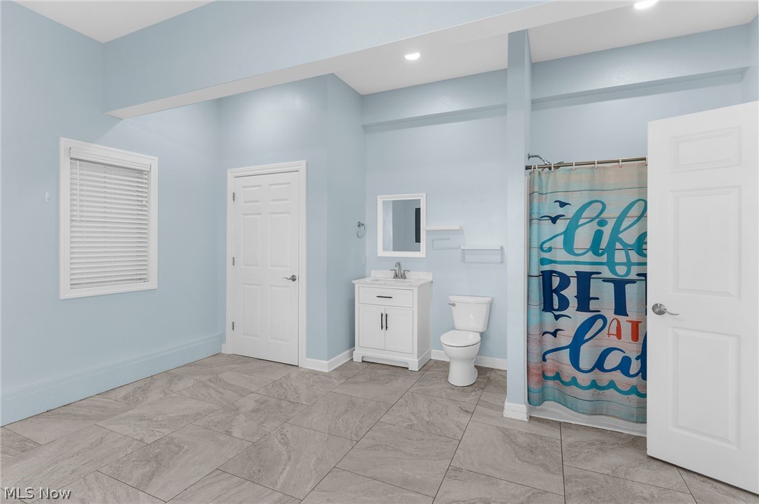 2166 NE River Road Lake Milton OH 44429