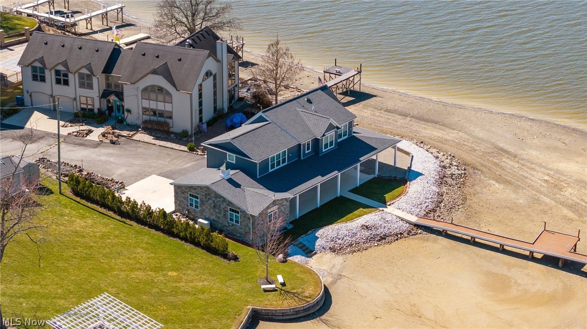 2166 NE River Road Lake Milton OH 44429