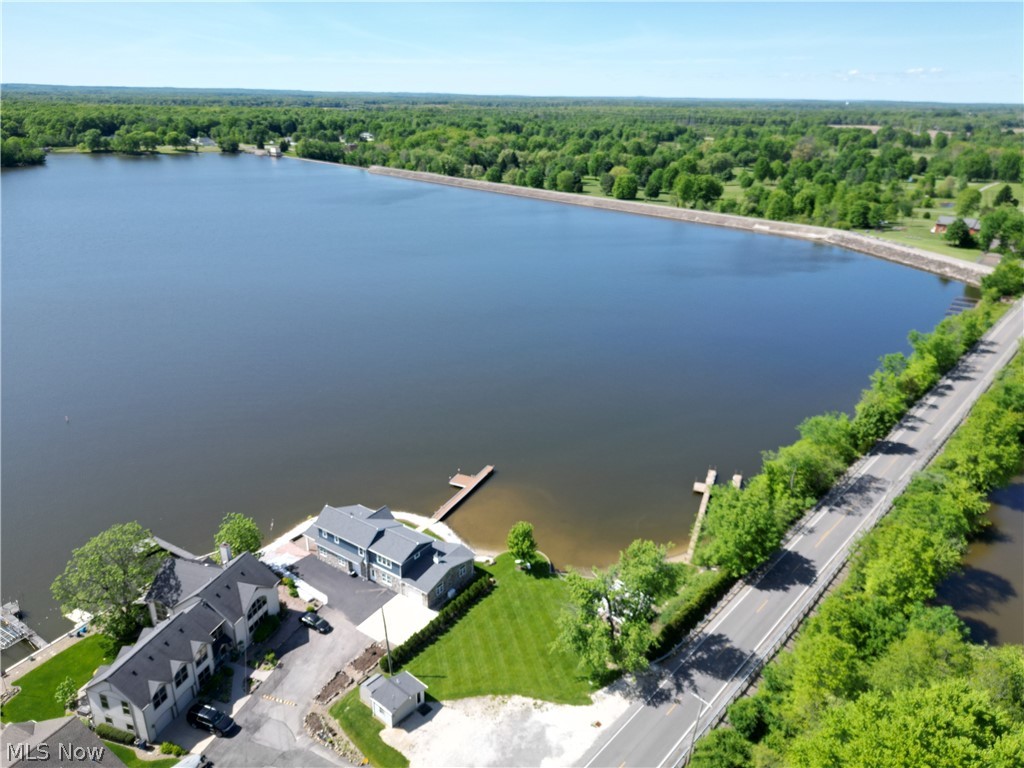 2166 NE River Road Lake Milton OH 44429