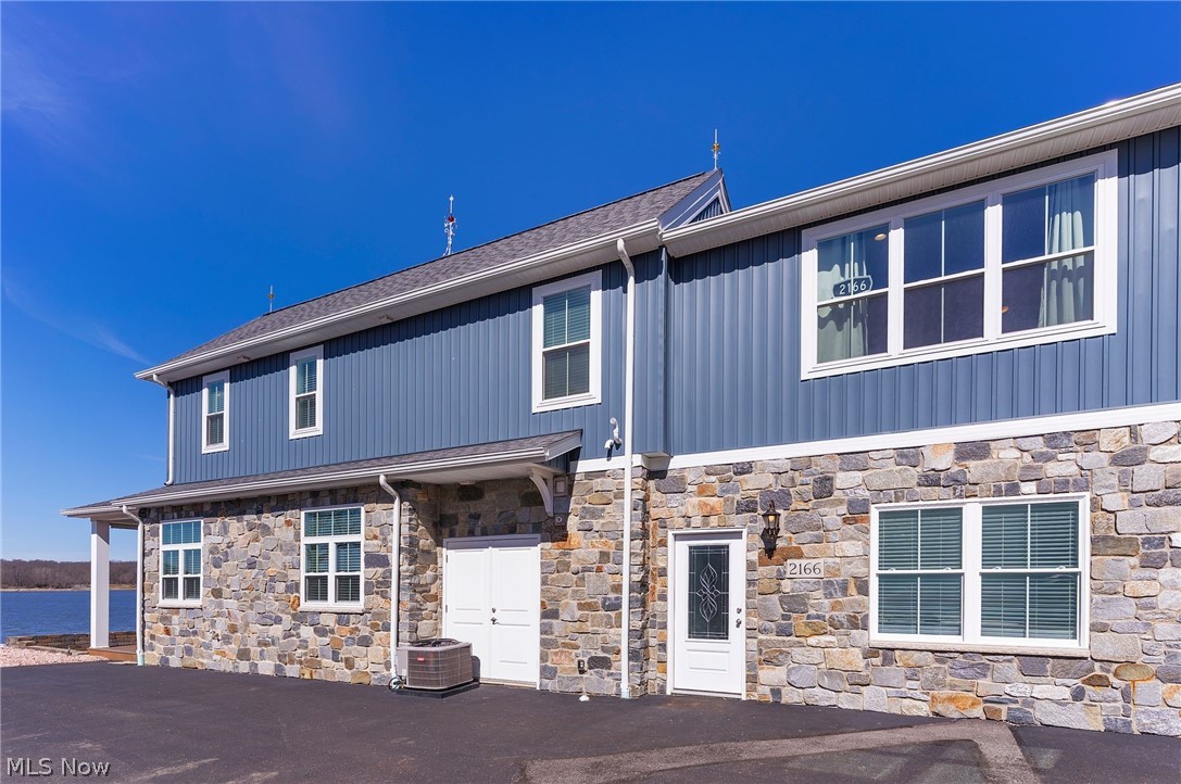 2166 NE River Road Lake Milton OH 44429