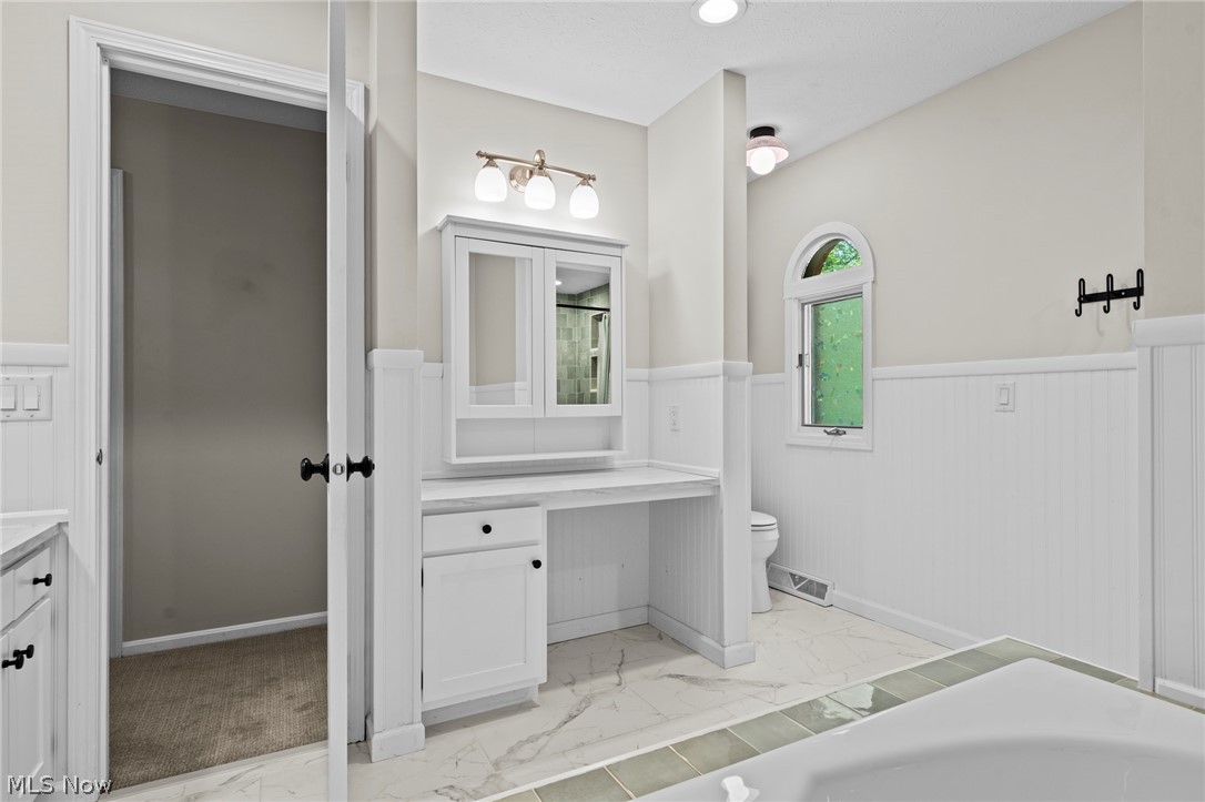 11535 Blackberry Lane Chesterland OH 44026