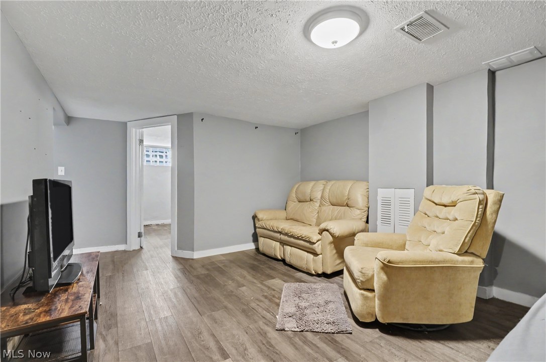 1623 Sunset Avenue Akron OH 44301