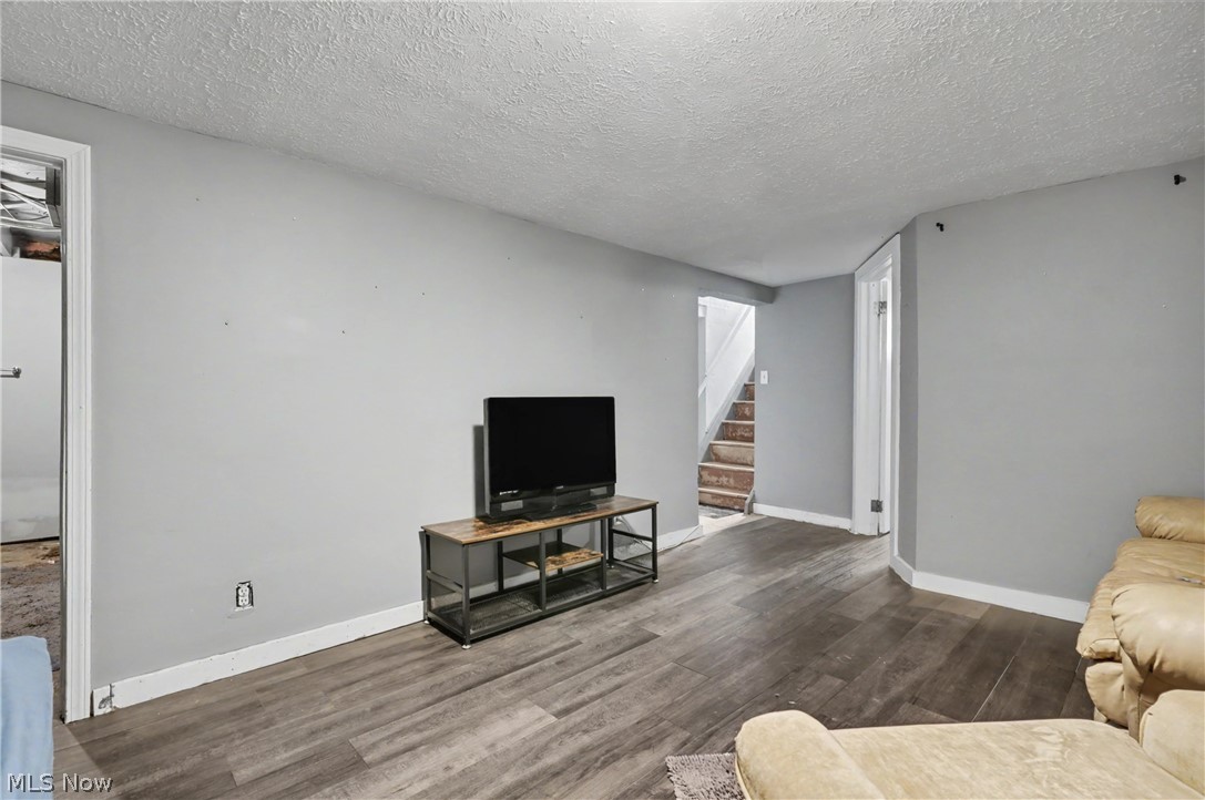 1623 Sunset Avenue Akron OH 44301