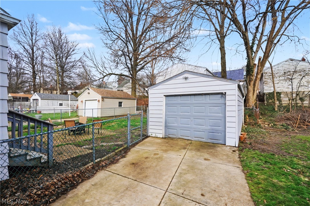 1623 Sunset Avenue Akron OH 44301