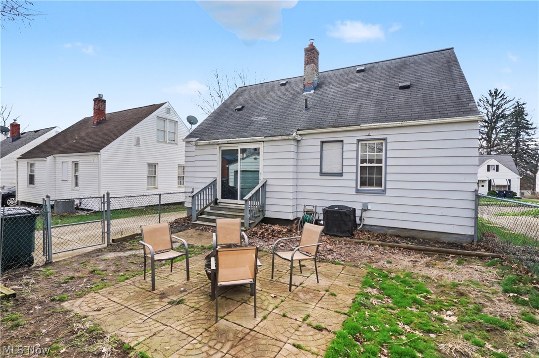 1623 Sunset Avenue Akron OH 44301