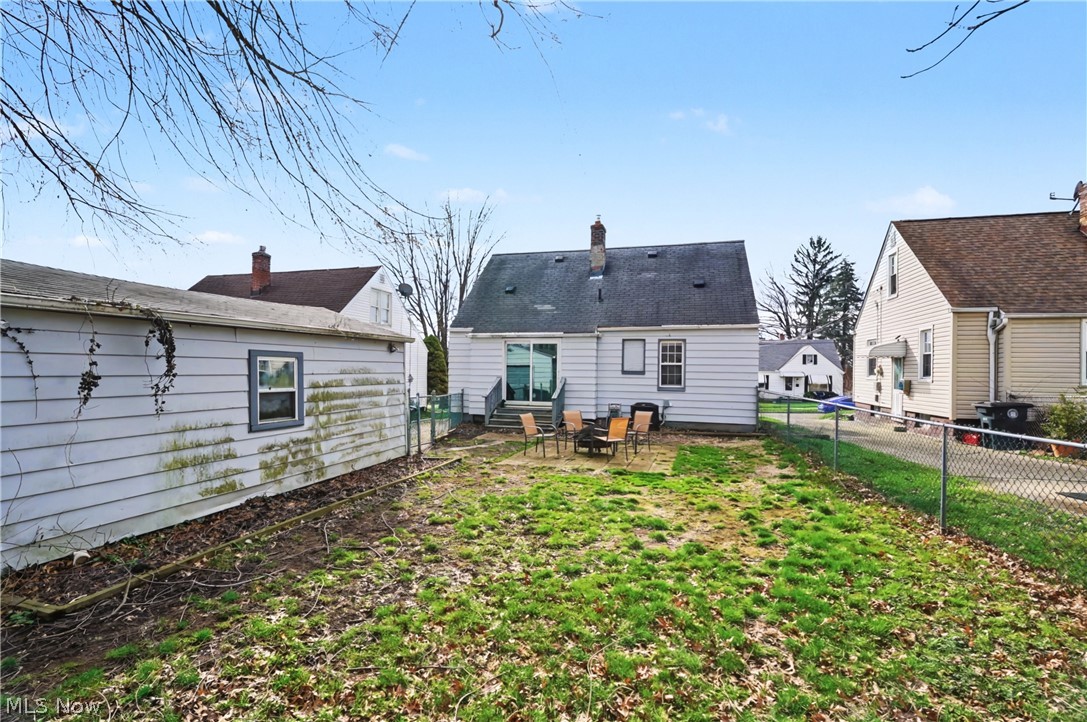 1623 Sunset Avenue Akron OH 44301