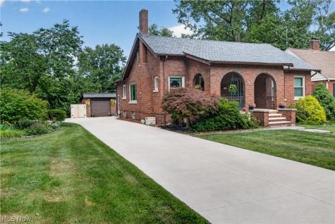 156 Woodhill Drive Amherst OH 44001