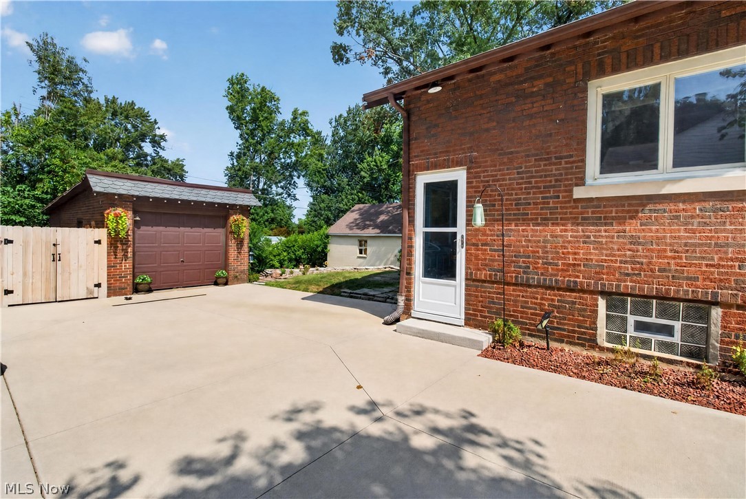 156 Woodhill Drive Amherst OH 44001