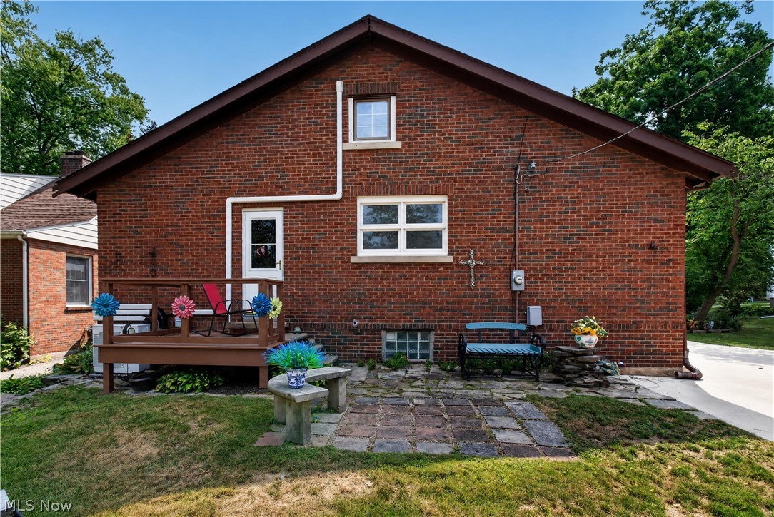 156 Woodhill Drive Amherst OH 44001
