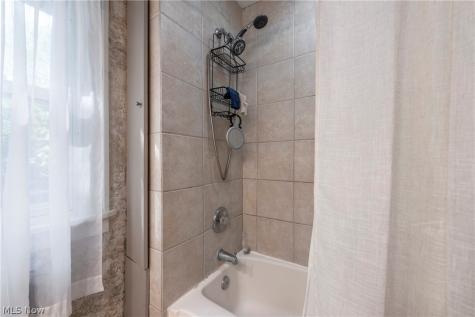 3312 E Fairfax Road Cleveland Heights OH 44118