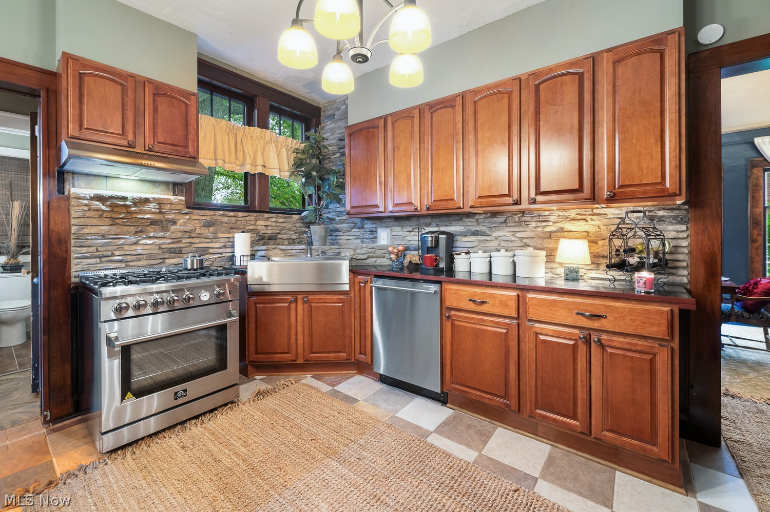 1543 Harvard Avenue NW Canton OH 44703