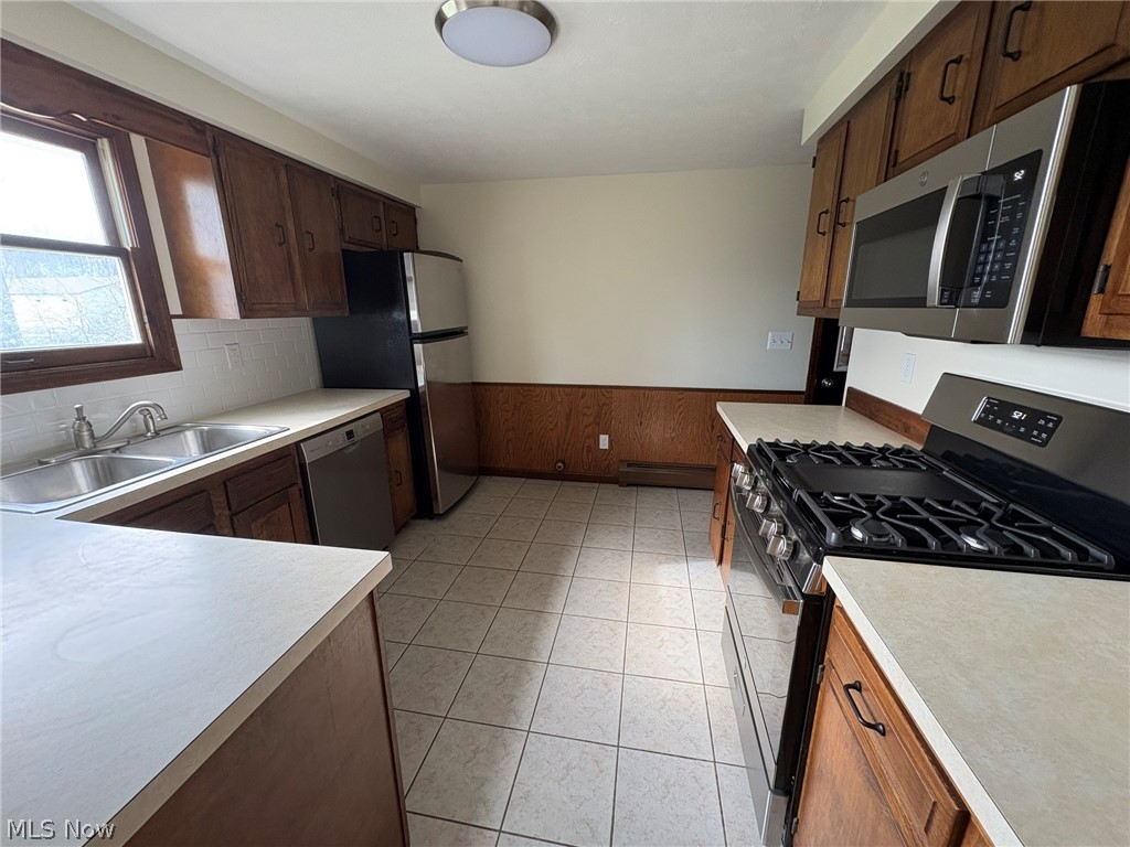 408 Annis Road South Amherst OH 44001