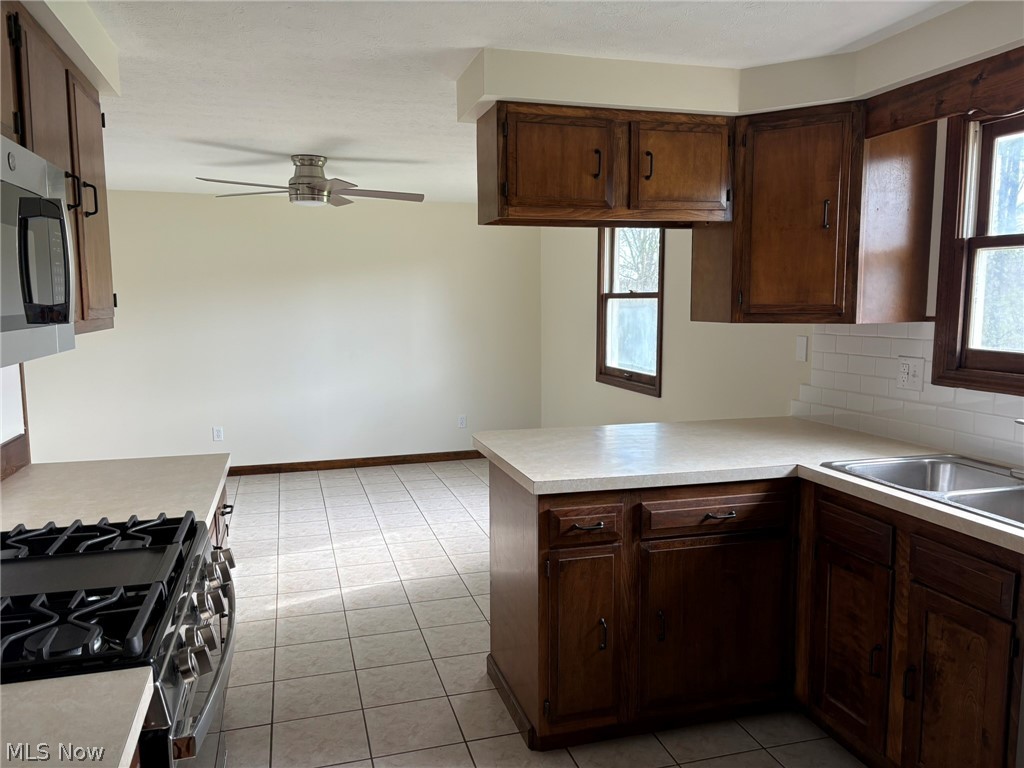 408 Annis Road South Amherst OH 44001