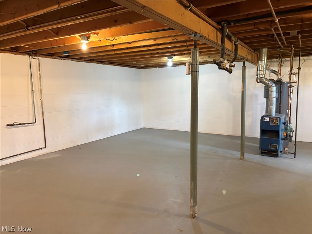 408 Annis Road South Amherst OH 44001