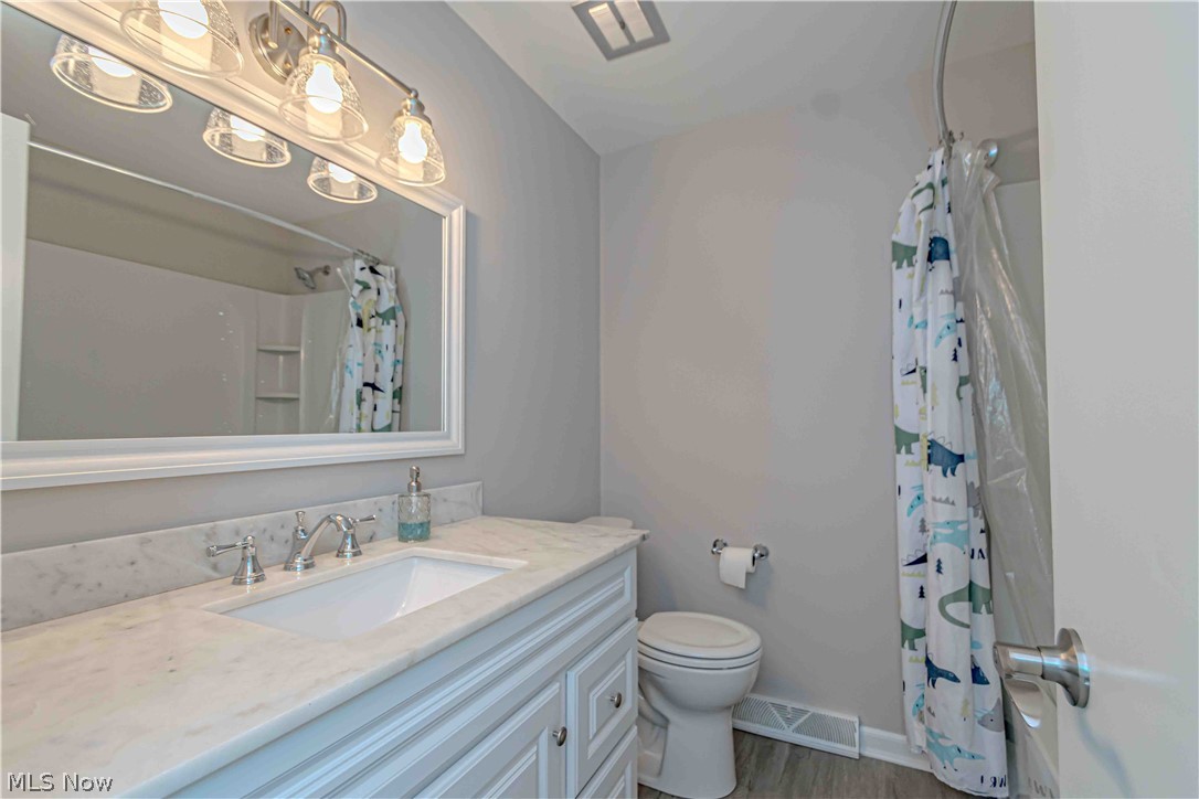 4154 Shelley Drive North Olmsted OH 44070