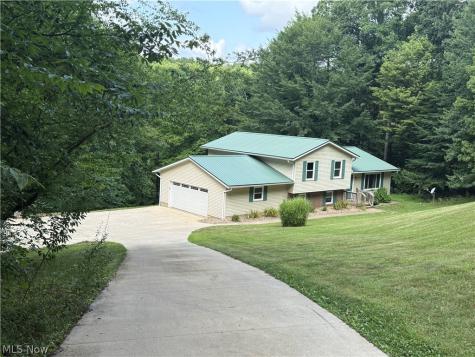 2699 Ruswil Drive Millersburg OH 44654