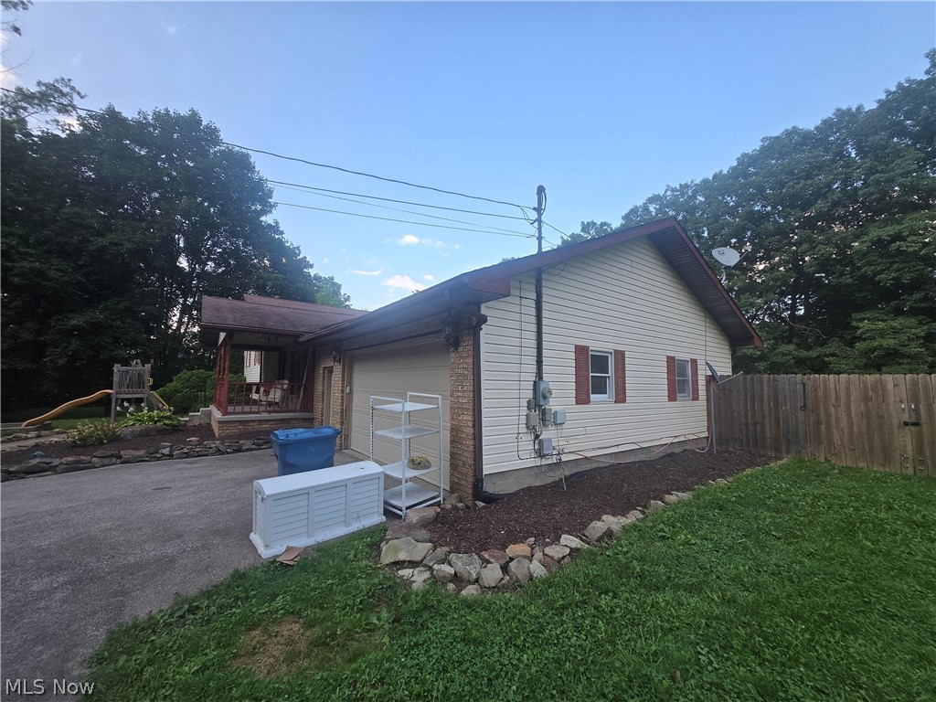 1185 Ellsworth Bailey Road SW Lordstown OH 44481