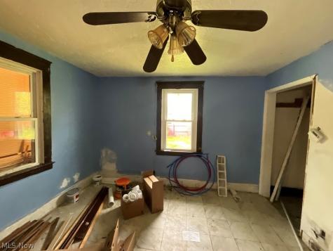 1257 E 170th Street Cleveland OH 44110