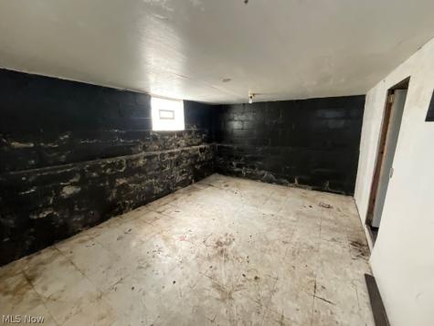 1257 E 170th Street Cleveland OH 44110