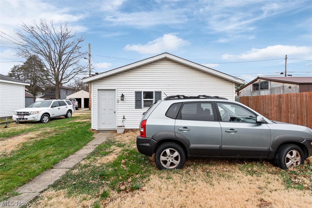 817 7th Street SW Massillon OH 44647