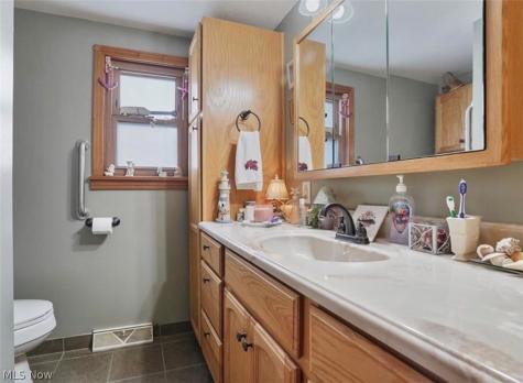 560 E Milton Street Alliance OH 44601