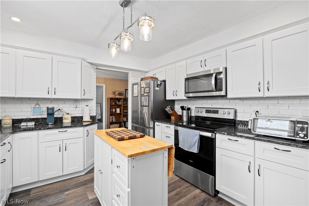 5290 Kevin Street Sheffield Village OH 44054