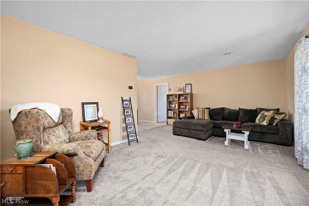 5290 Kevin Street Sheffield Village OH 44054
