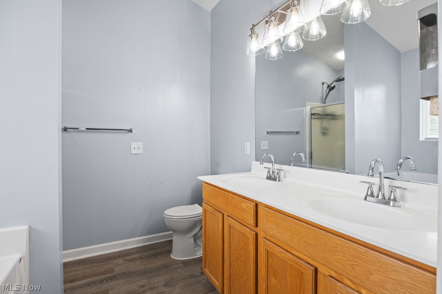 756 Sparrow Way Wadsworth OH 44281