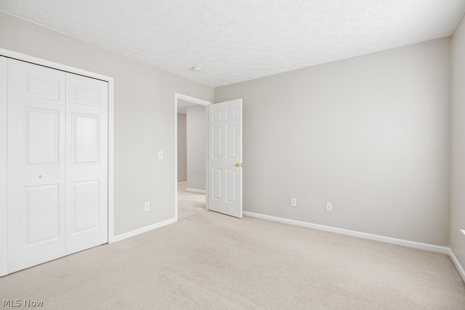 756 Sparrow Way Wadsworth OH 44281