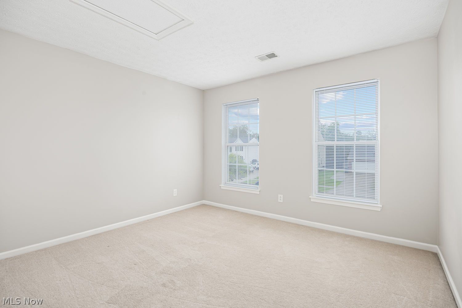 756 Sparrow Way Wadsworth OH 44281