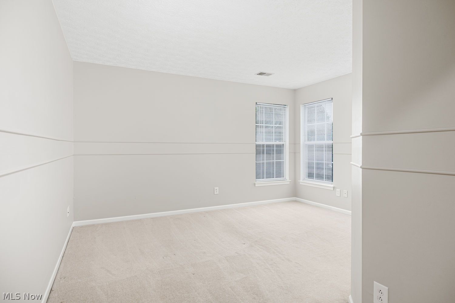 756 Sparrow Way Wadsworth OH 44281