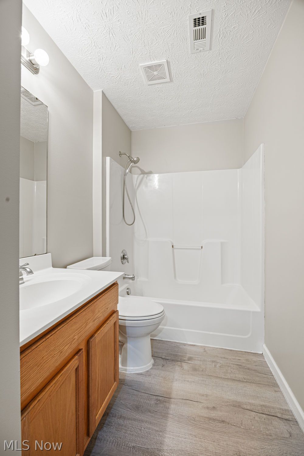 756 Sparrow Way Wadsworth OH 44281