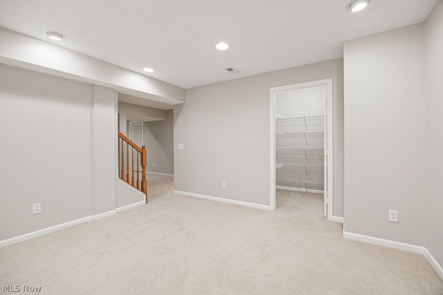 756 Sparrow Way Wadsworth OH 44281