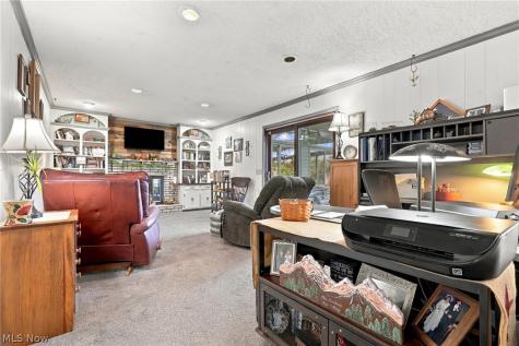 2644 Gladiola Street NE Canton OH 44705