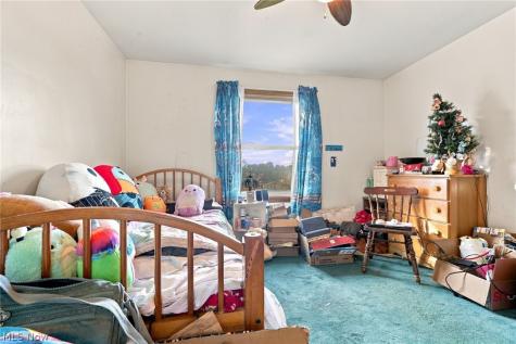 2644 Gladiola Street NE Canton OH 44705
