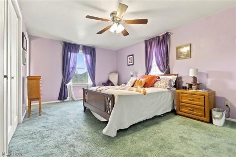 2644 Gladiola Street NE Canton OH 44705