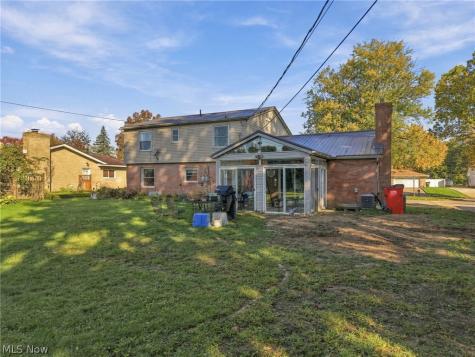 2644 Gladiola Street NE Canton OH 44705
