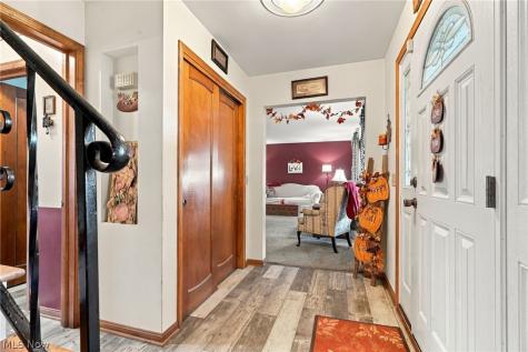 2644 Gladiola Street NE Canton OH 44705