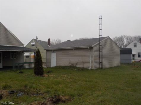 2456 E 37th Street Lorain OH 44055