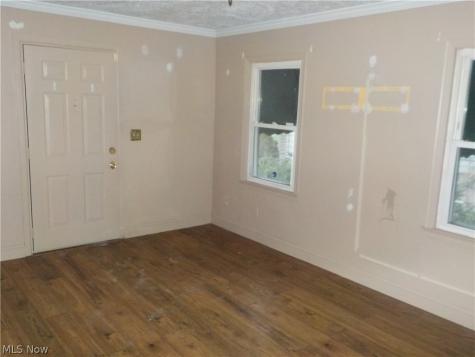 2456 E 37th Street Lorain OH 44055