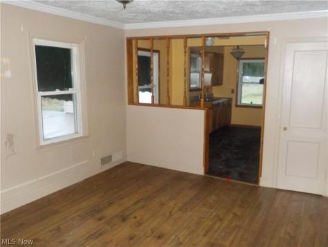 2456 E 37th Street Lorain OH 44055