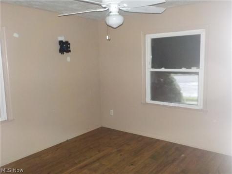 2456 E 37th Street Lorain OH 44055