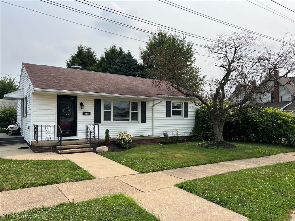 715 Center Street Dover OH 44622